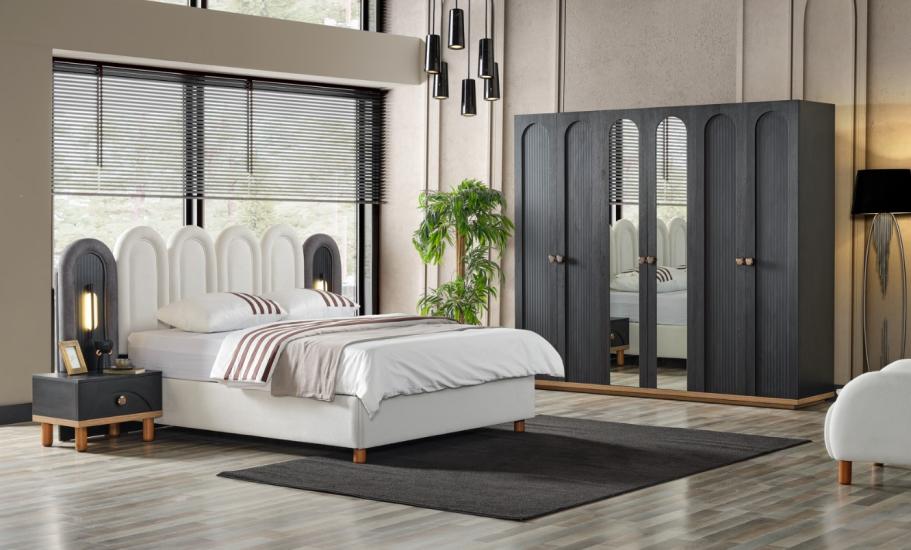 Bahama Siyah Yatak Odası